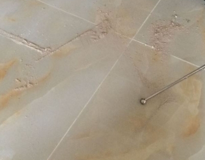哈尔滨瓷砖空鼓维修公司分享粘合剂选择不当在瓷砖铺贴过程中可能导致以下问题